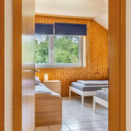Haus Fabio 公寓 Engstingen